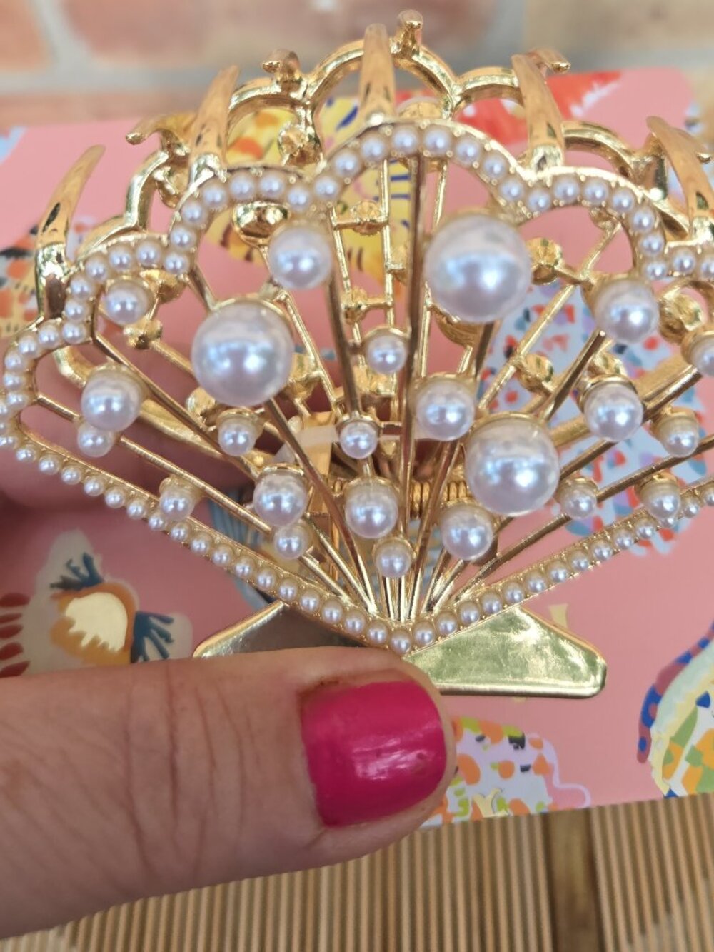 Faux Pearl Shell Hair Clip